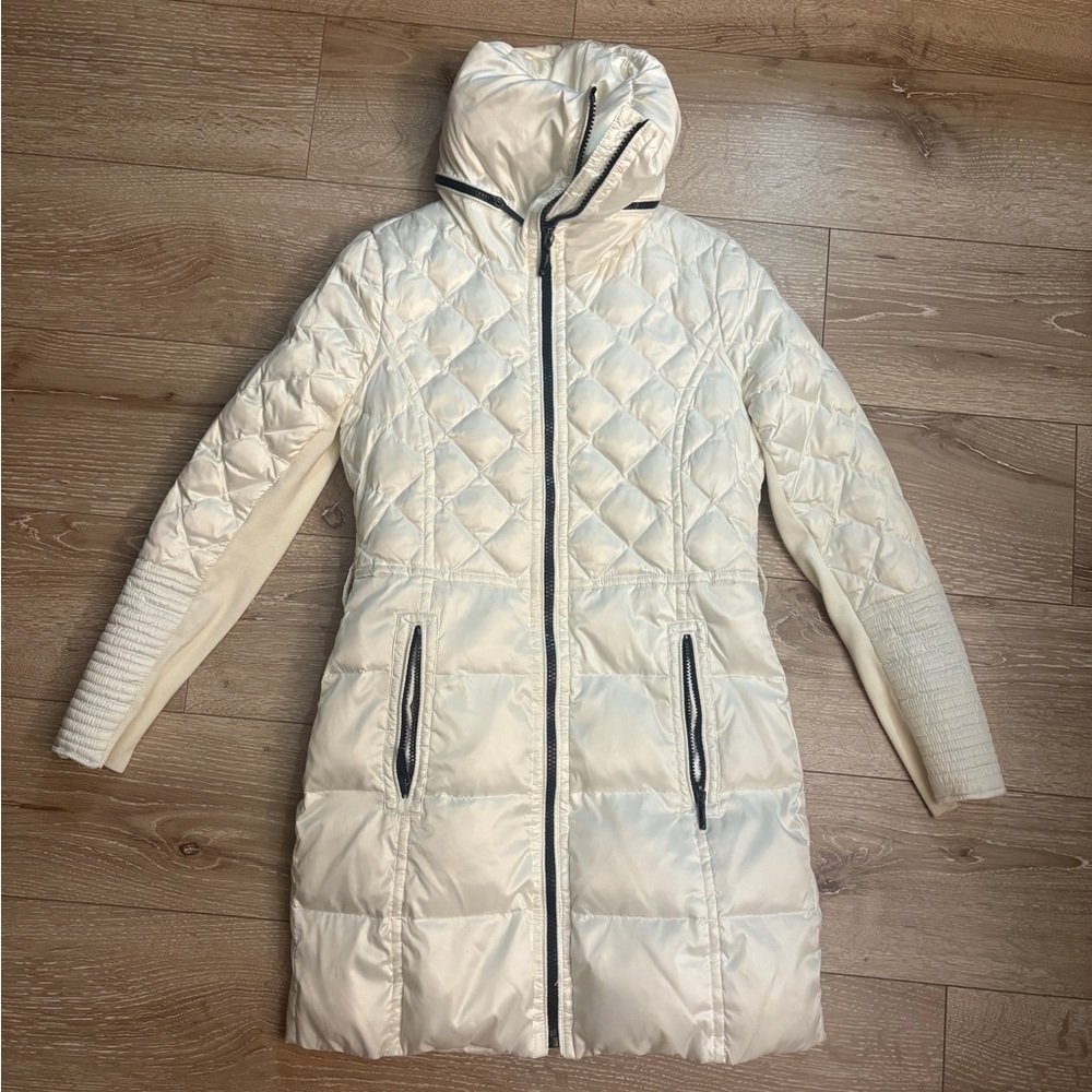 BCBGMaxAzria Quilted Cream Puffer Coat - Picture 1 of 4